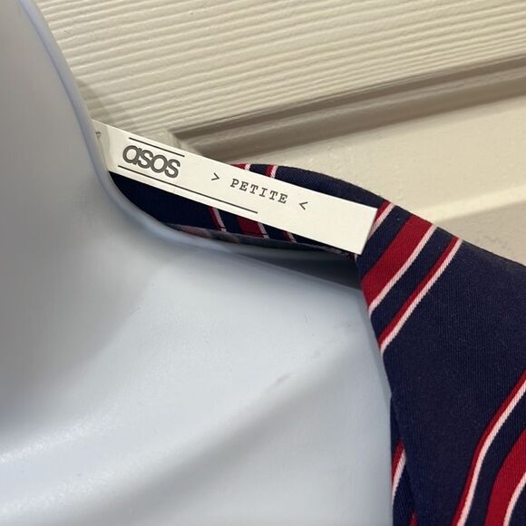 ASOS Pantsuit Sz 0 V Neck Collar Short Sleeve Navy Blue Red Striped Side Belted - Picture 3 of 15